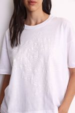 REMERA-CASSIA-BLANCO-2401288101-03.jpg