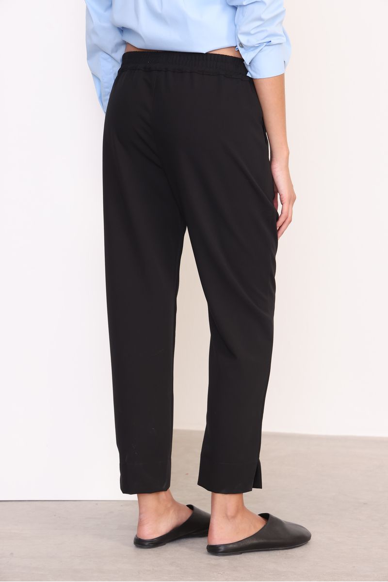 PANTALON-PILI-WINTER-NEGRO-0300292102-04.jpg