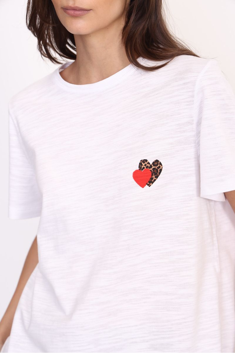 REMERA-SUSAN-BLANCO-2401310101-02.jpg