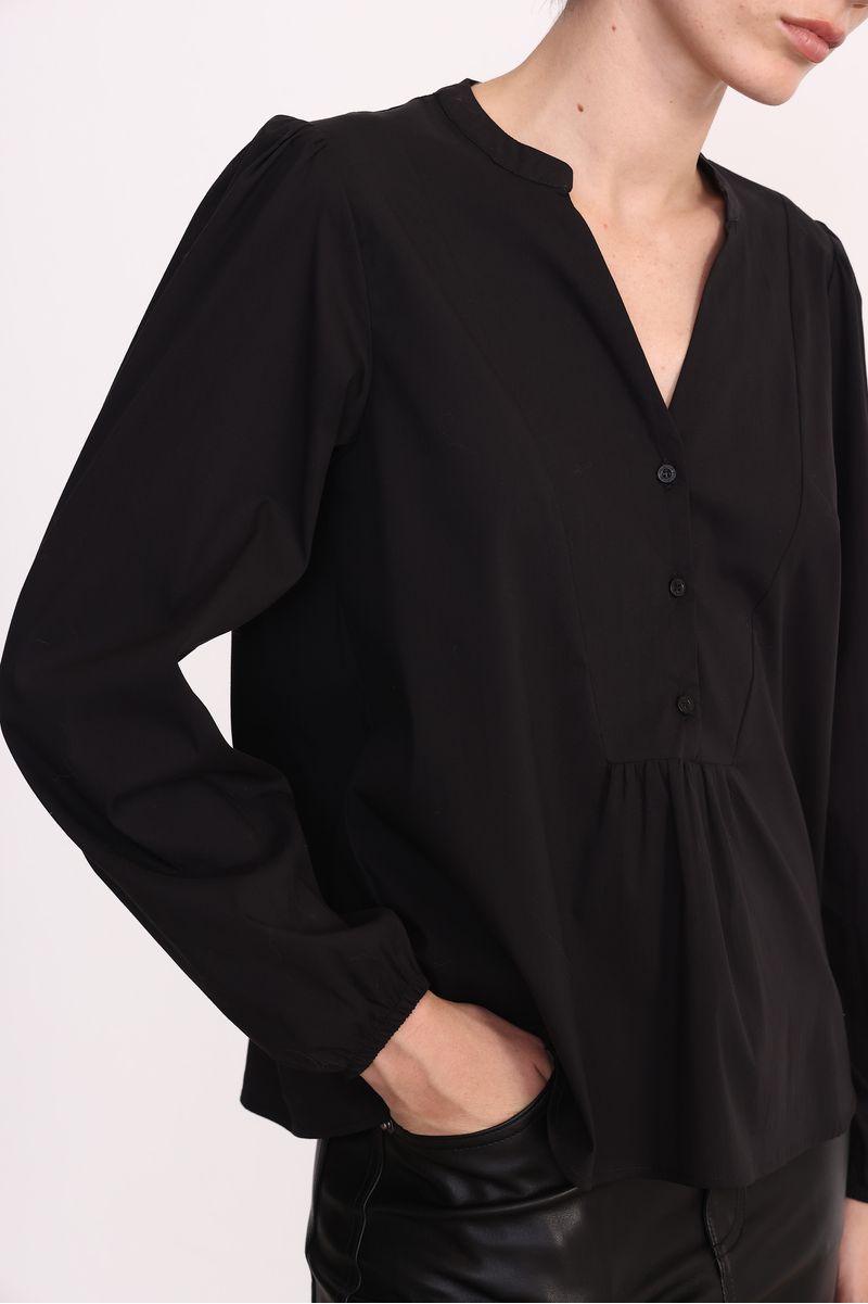 BLUSA-LOLI-NEGRO-0100660102-03.jpg