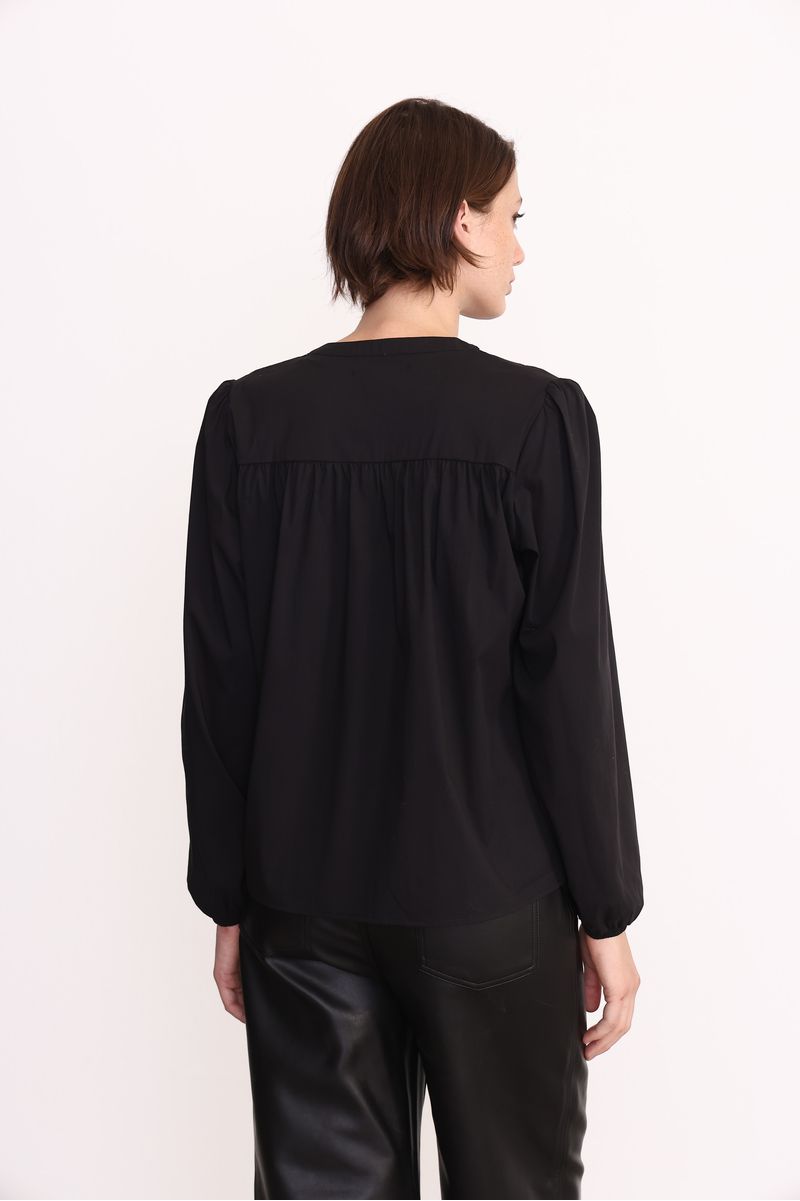 BLUSA-LOLI-NEGRO-0100660102-04.jpg