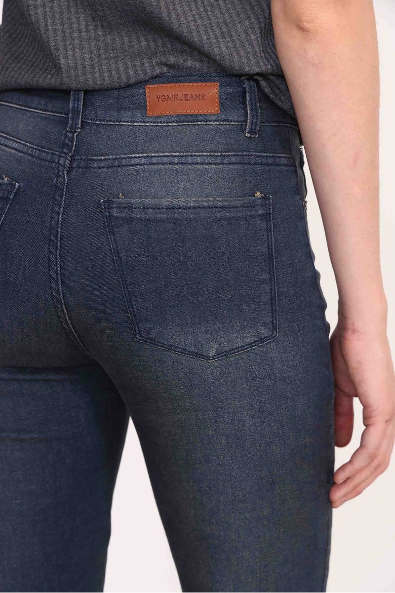 JEAN-CLASSIC-BLUE-AZUL-MARINO-0500321104-03.jpg