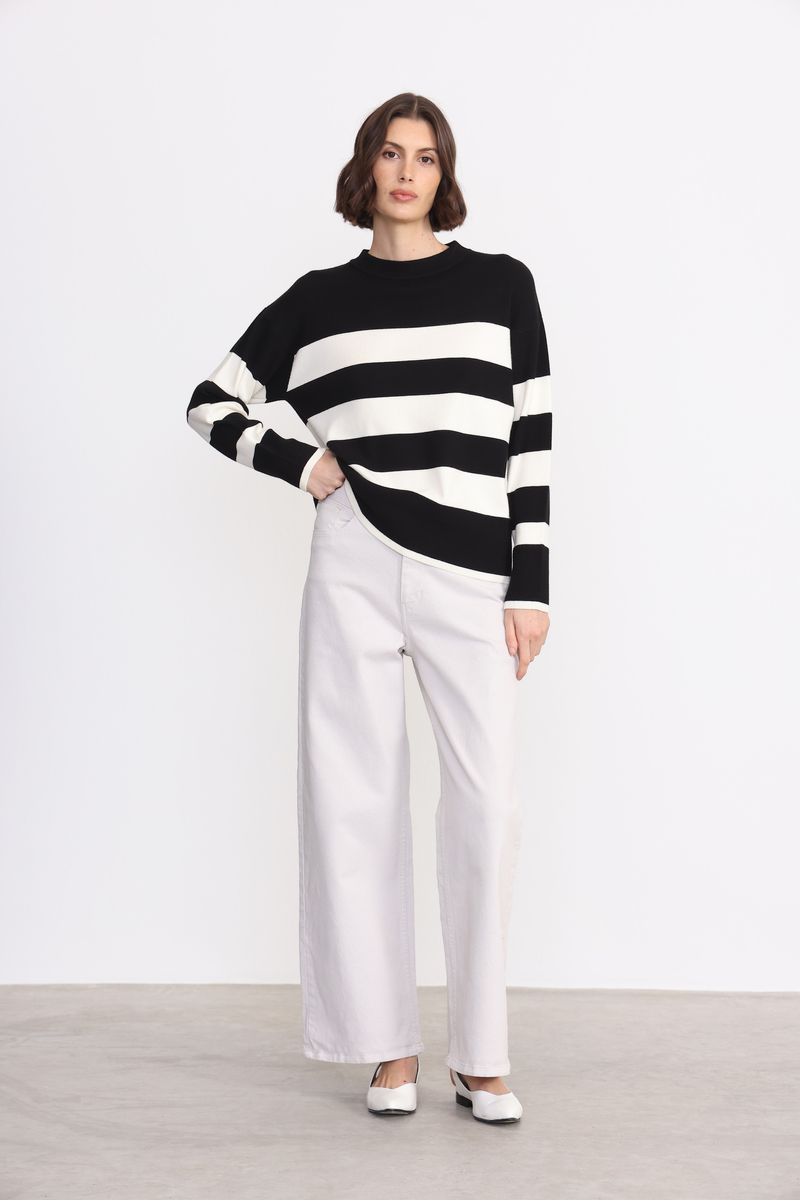 SWEATER-RAYADO-ALANA-NEGRO-0800321102-02.jpg