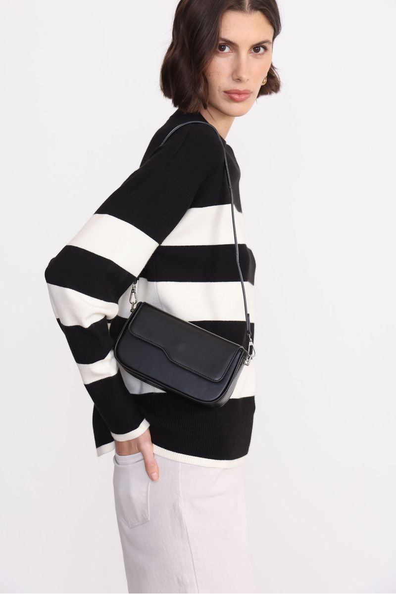 SWEATER-RAYADO-ALANA-NEGRO-0800321102-03.jpg