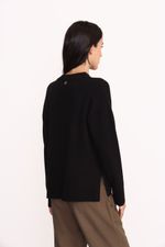 SWEATER-LISO-PIA-NEGRO-0800323102-04.jpg