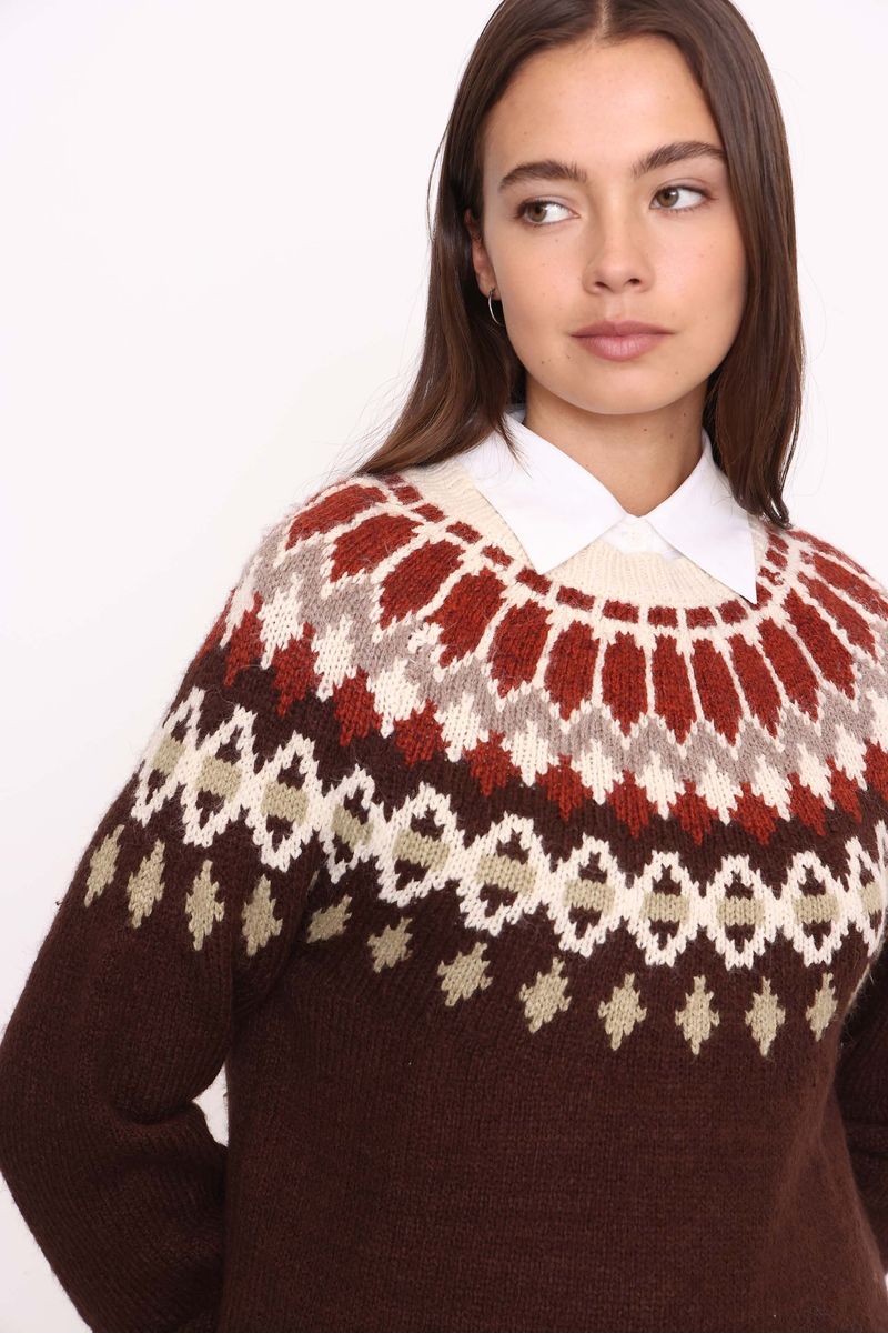 SWEATER-JACQUARD-SOPHIA-CHOCOLATE-08003331CH-04.jpg