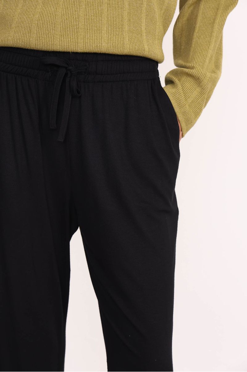PANTALON-BOHO-ARETHA-NEGRO-0300231102-03.jpg
