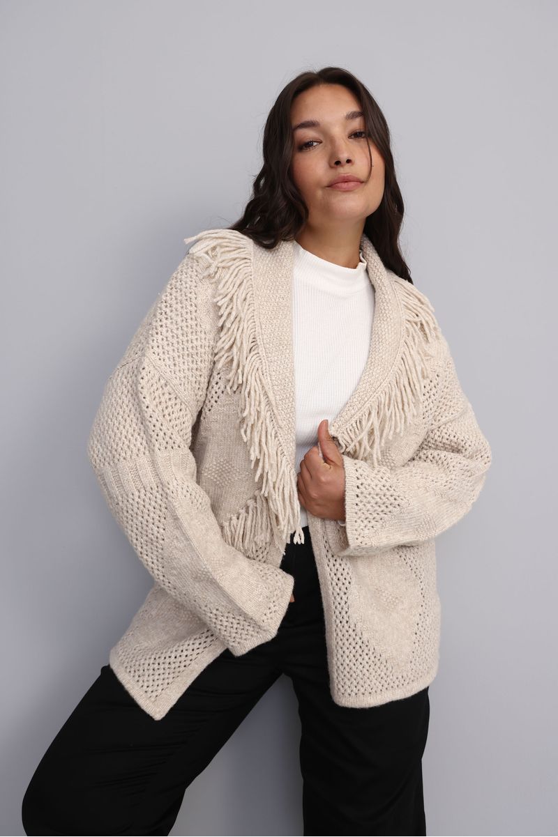CARDIGAN-CON-FLECOS-ARIANNA-MARFIL-0800326136-06