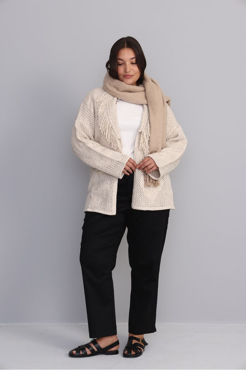 CARDIGAN-CON-FLECOS-ARIANNA-MARFIL-0800326136-07