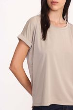 REMERA-OLIVIA-VISON-2401329109-03.jpg