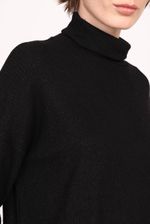 SWEATER-CALIA-NEGRO-0800346102-03.jpg