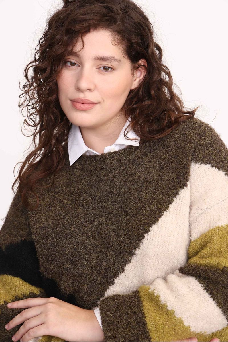 SWEATER-MOULINE-ABI-VERDE-MILITAR-0800330105-08.jpg
